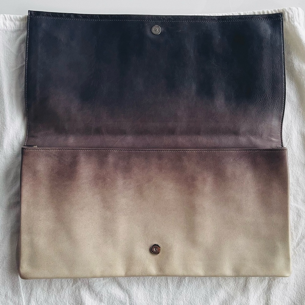 Prada ombré clutch - Picture 2 of 11